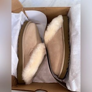 Ugg cluggette sand size 7